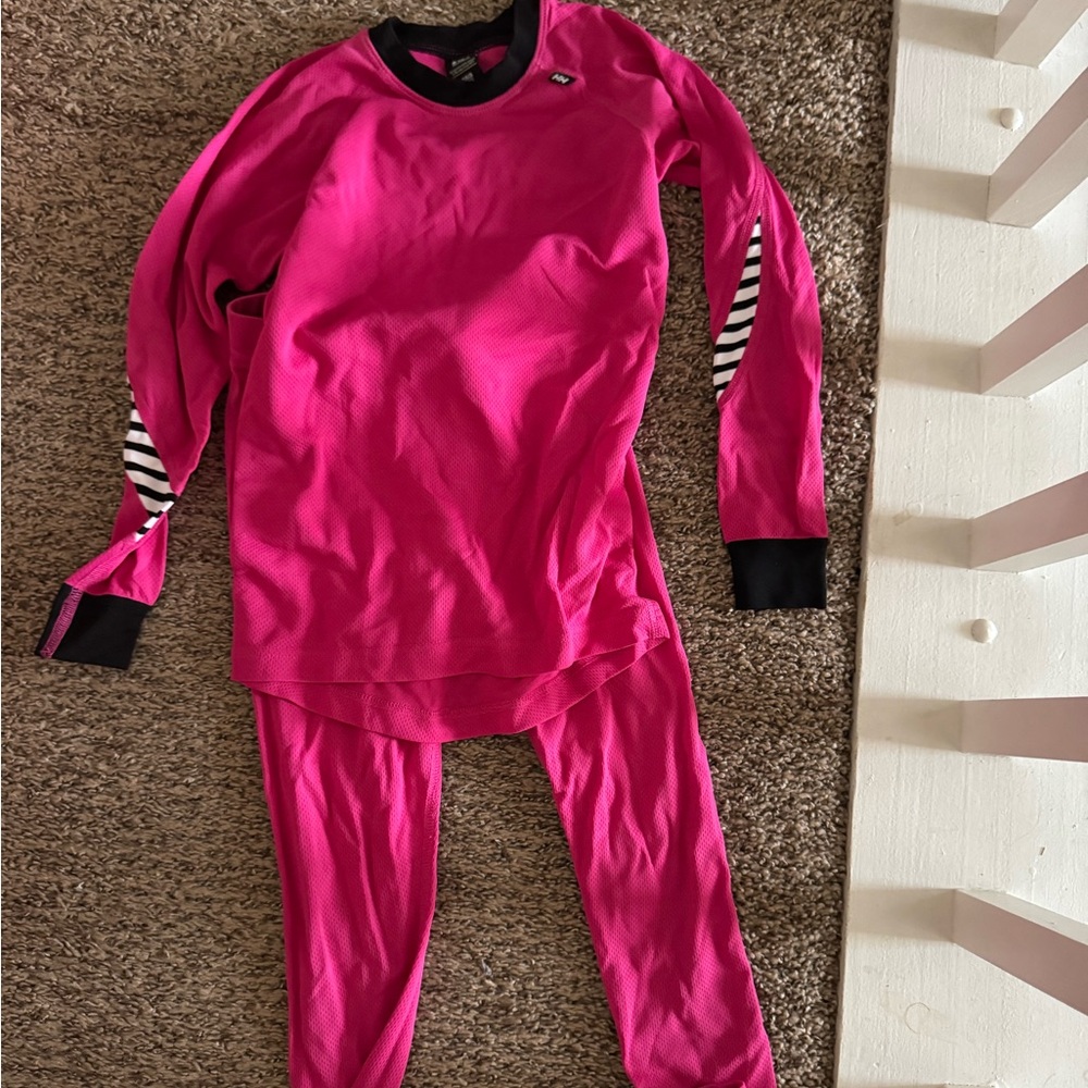 Girls Helly Hanson long top and pant outfit